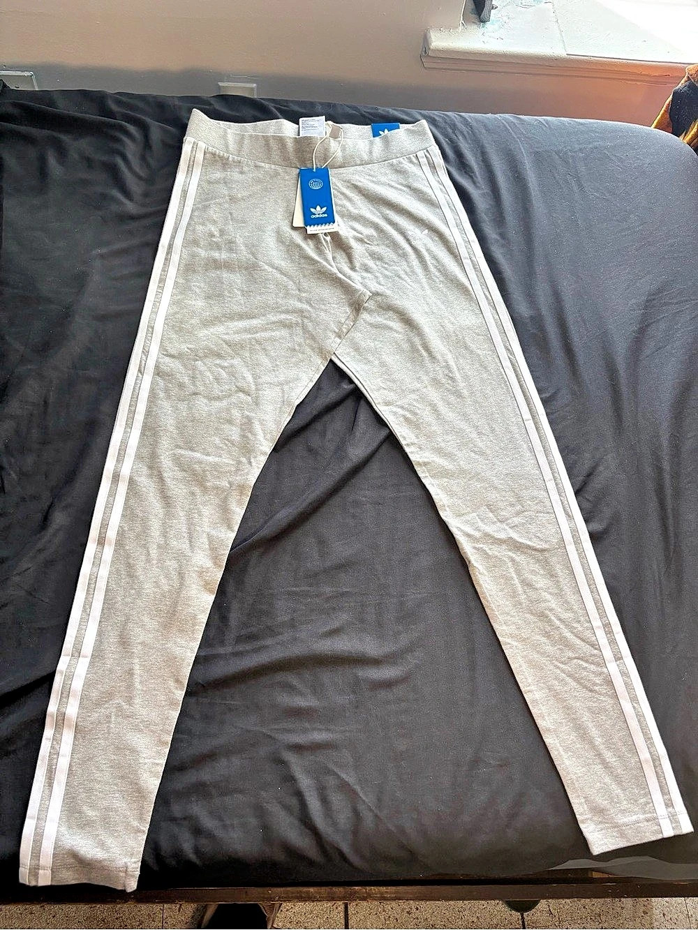 adidas Adicolor Classics 3-Stripes Leggings Gray & White Medium